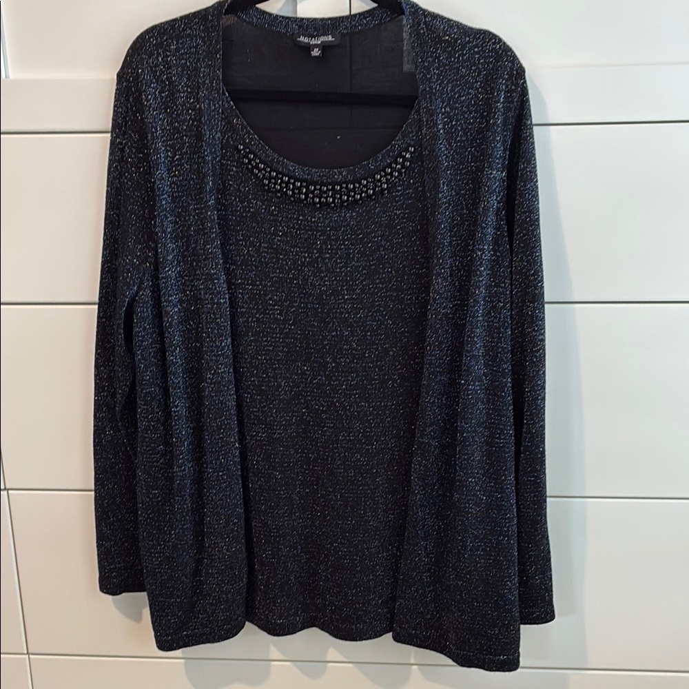 Notations crewneck jeweled long sleeve top
Size 2X